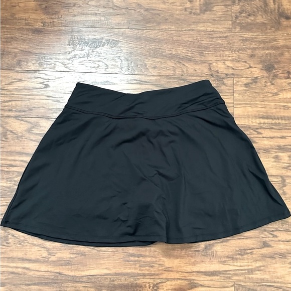 Fila 15'' Core Flare Skort Size Medium - Picture 5 of 6